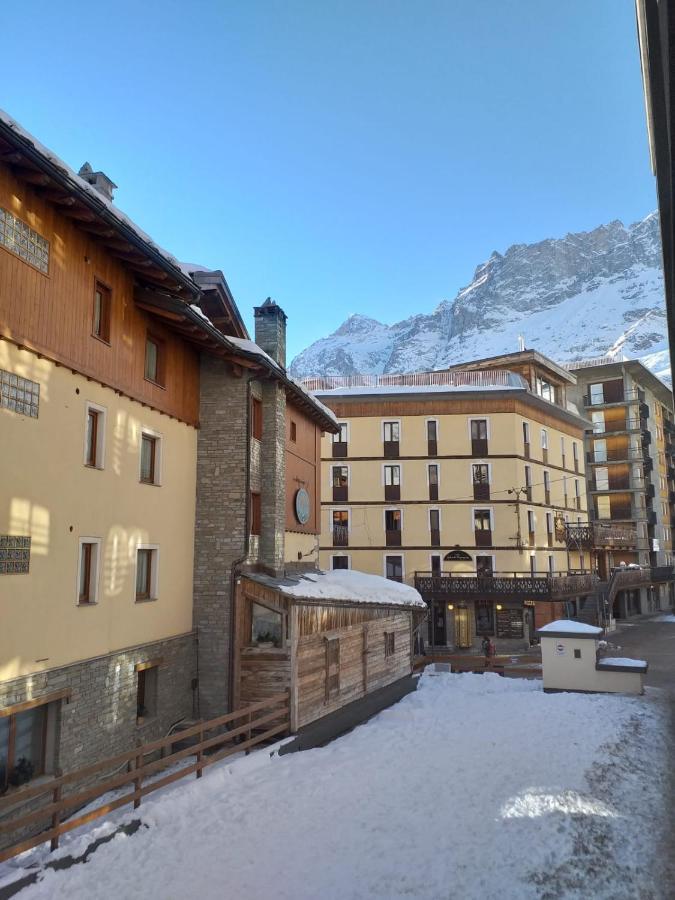 ברויל-קרוויניה Appartamento Rinnovato Centralissimo A Cervinia מראה חיצוני תמונה
